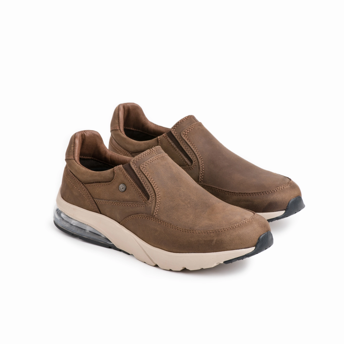 Zapatilla urbana de cuero marrón Ringo Atlas 02 vista tres cuartos engrasado marron