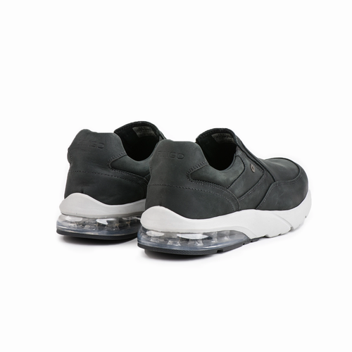 Zapatilla urbana de cuero marrón Ringo Atlas 02 vista tres cuartos trasero engrasado negro